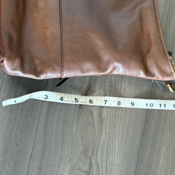 Margot Crossbody Leather Bag - Picture 11 of 12